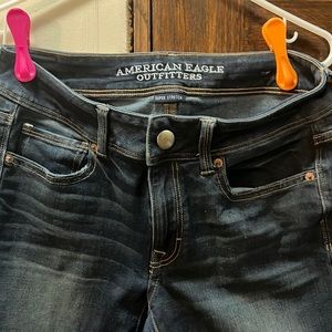 Women’s American eagle, as 6 short jeans